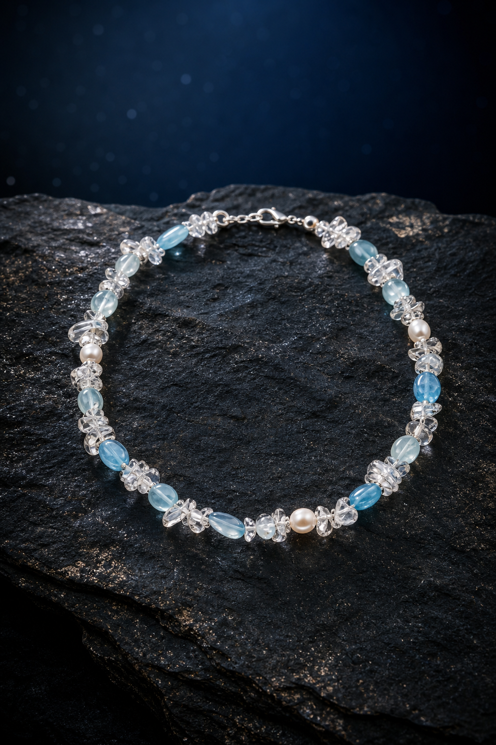 Ice Thread Blue Quartz Necklace side or closure detail