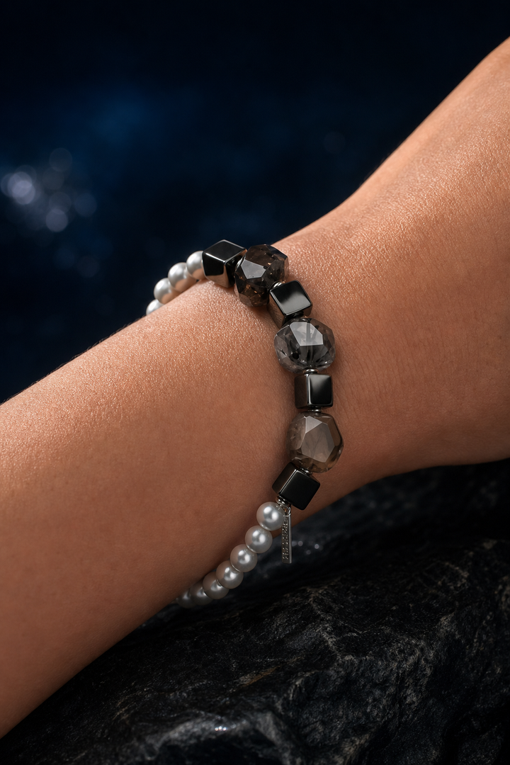 Obsidian Current Bracelet faceless model close-up