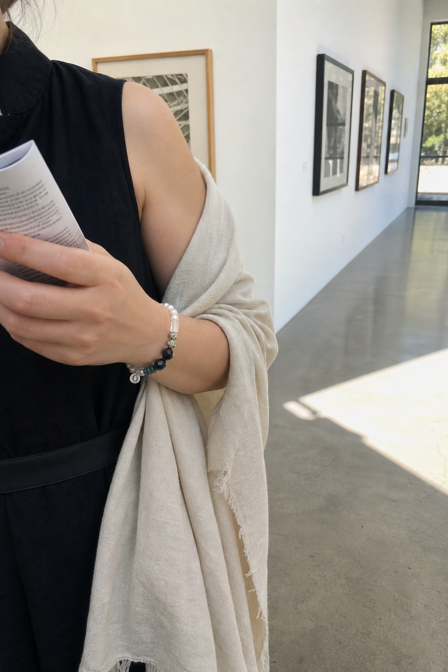 Ink Ridge Malachite Pearl Bracelet worn by a customer